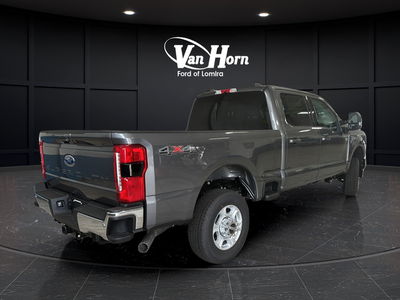 2026 Ford F-350SD XLT