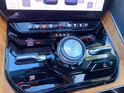 2022 Jeep Grand Wagoneer Series III