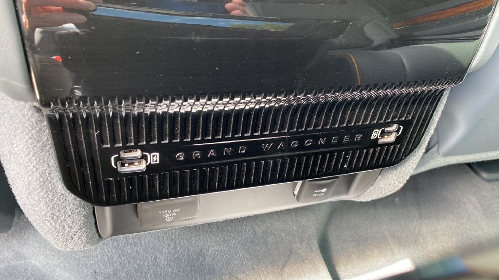 2022 Jeep Grand Wagoneer Series III