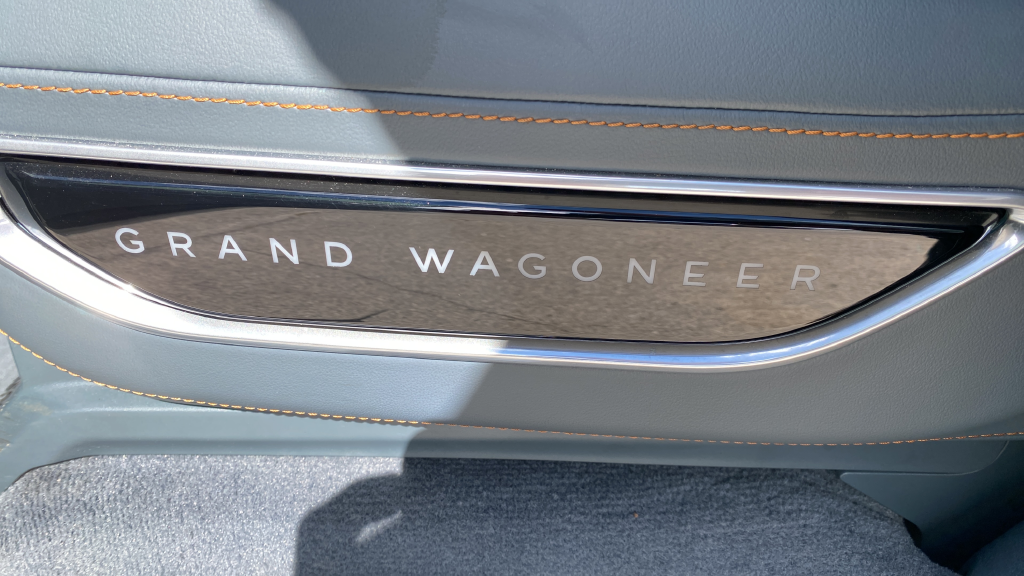 2022 Jeep Grand Wagoneer Series III