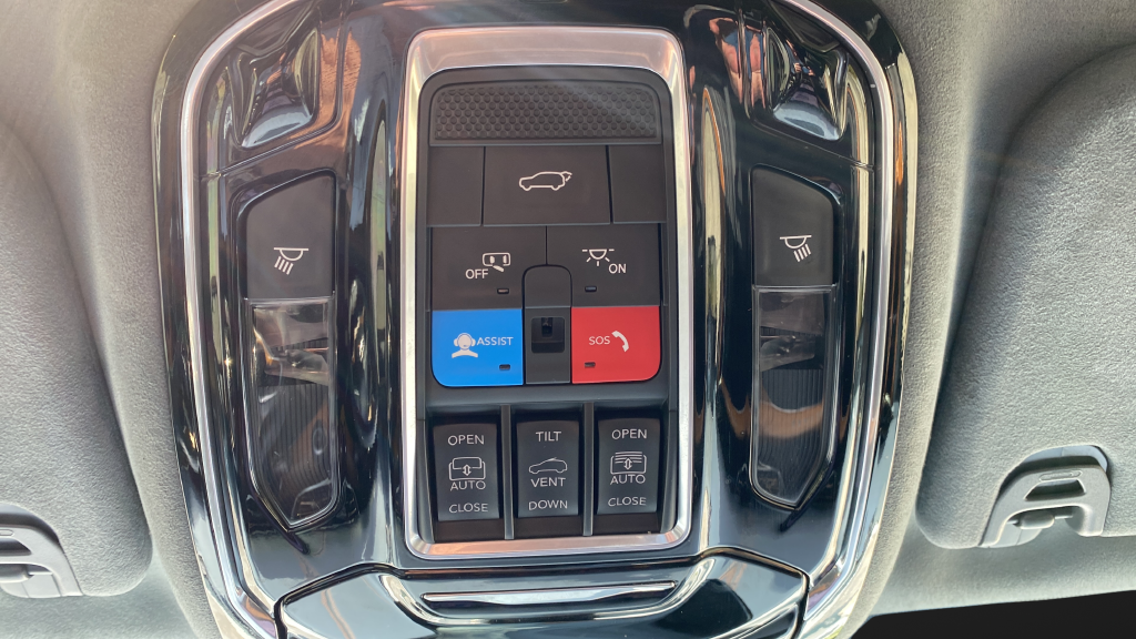 2022 Jeep Grand Wagoneer Series III