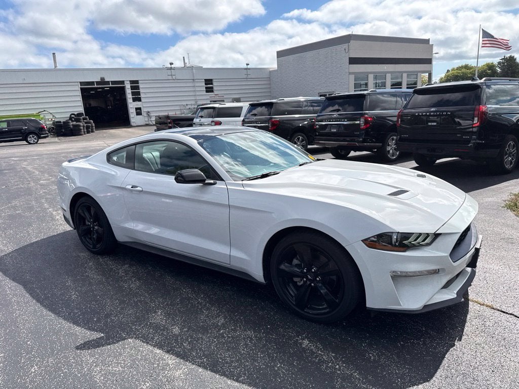 2022 Ford Mustang EcoBoost Premium