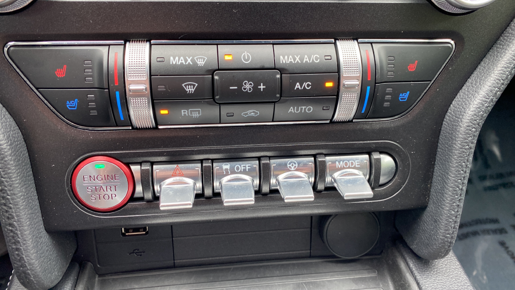 2022 Ford Mustang EcoBoost Premium