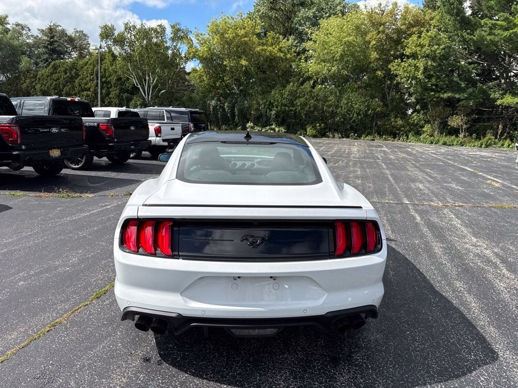 2022 Ford Mustang EcoBoost Premium