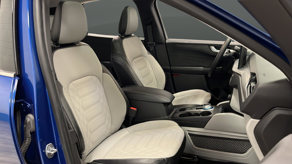 2023 Ford Escape Plug-In Hybrid Base