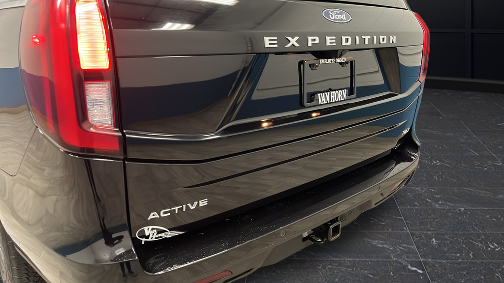 2025 Ford Expedition Max Active