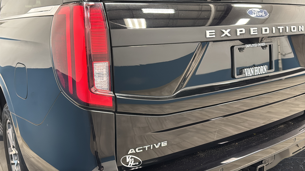 2025 Ford Expedition Max Active