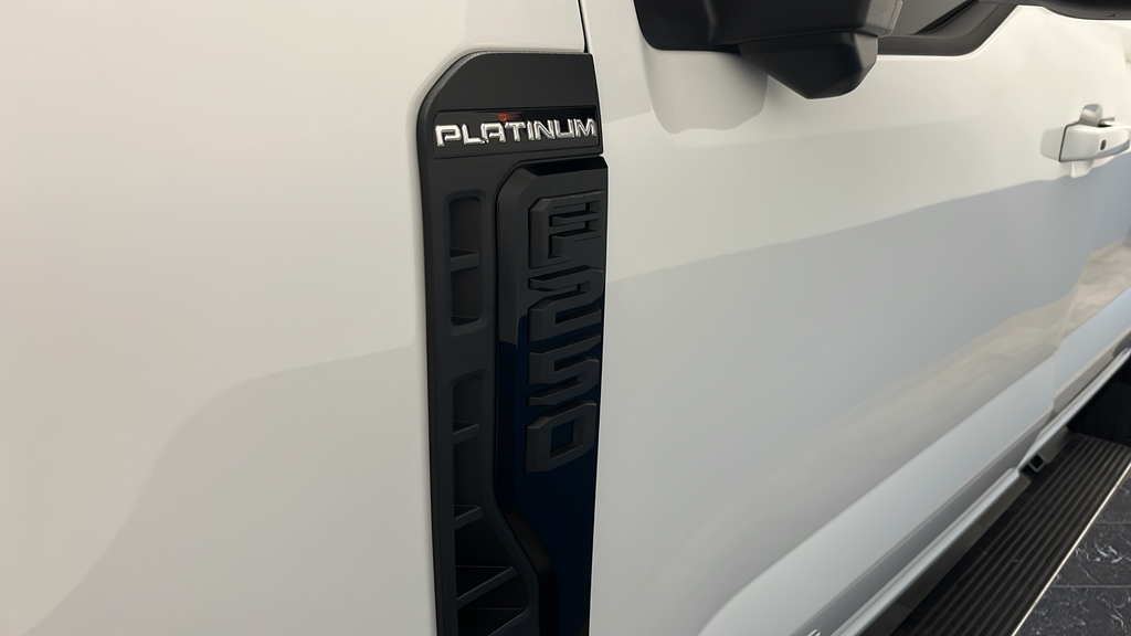2025 Ford F-250SD Platinum Diesel
