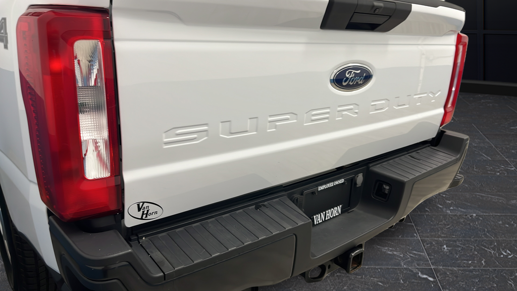 2023 Ford F-350SD XL