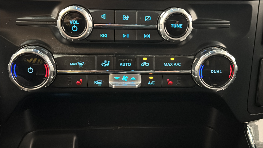 2023 Ford F-150 XLT Hybrid