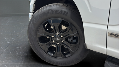2023 Ford F-150 XLT Hybrid