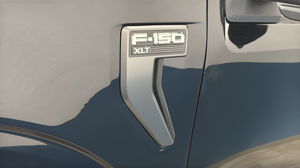 2023 Ford F-150 XLT Hybrid
