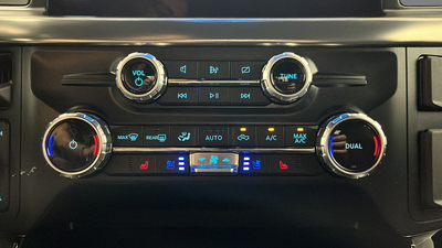 2023 Ford F-150 Lariat Hybrid