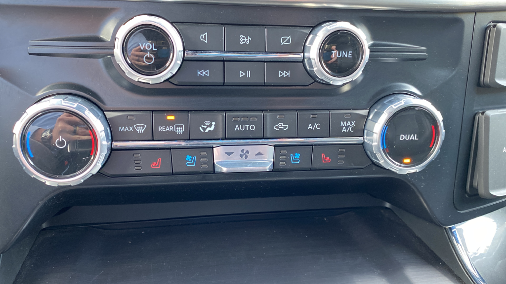 2023 Ford F-150 Lariat Hybrid