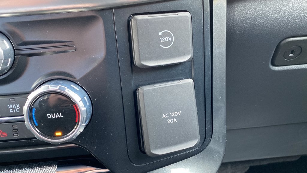 2023 Ford F-150 Lariat Hybrid
