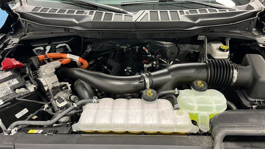 2025 Ford F-150 XLT Hybrid