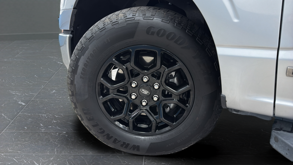 2024 Ford F-150 XLT Hybrid
