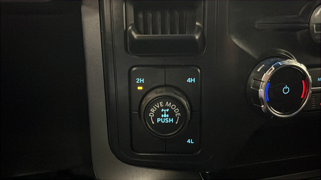 2025 Ford F-150 XLT Hybrid