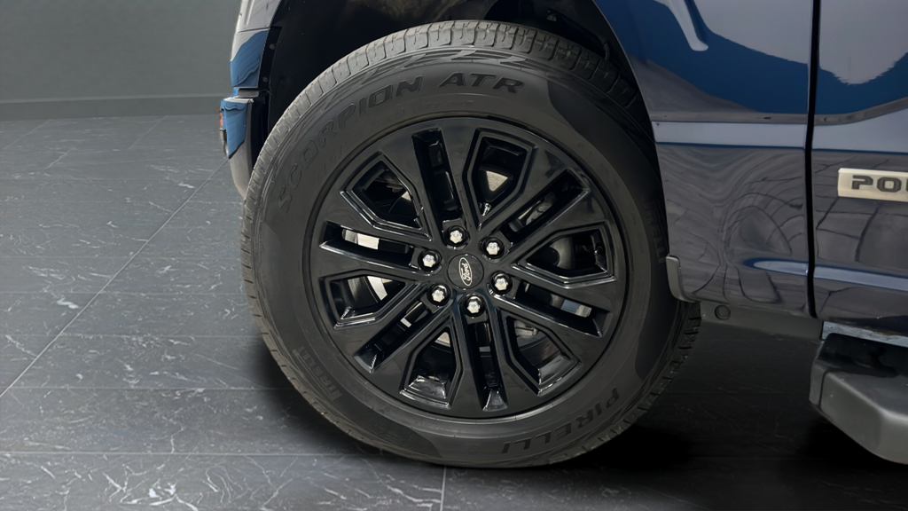 2025 Ford F-150 XLT Hybrid