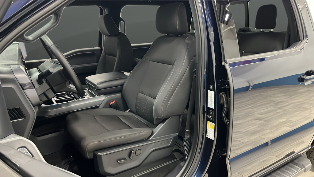 2025 Ford F-150 XLT Hybrid
