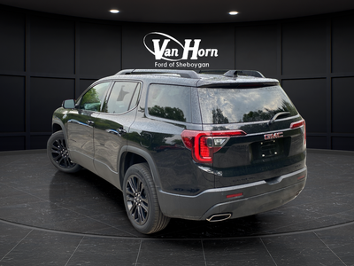 2022 GMC Acadia SLE