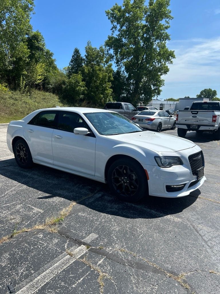 2022 Chrysler 300 Touring