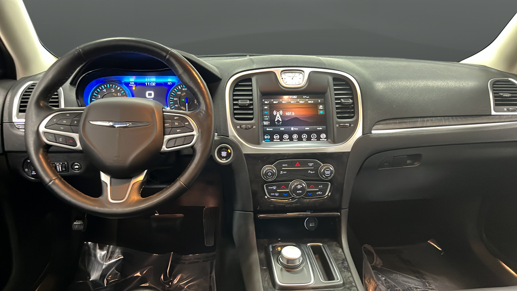 2022 Chrysler 300 Touring