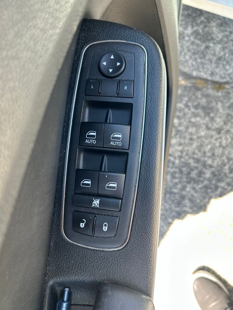 2022 Chrysler 300 Touring