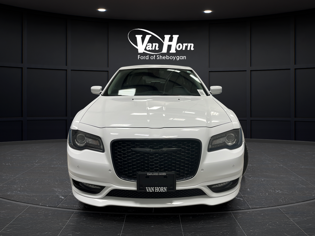 2022 Chrysler 300 Touring