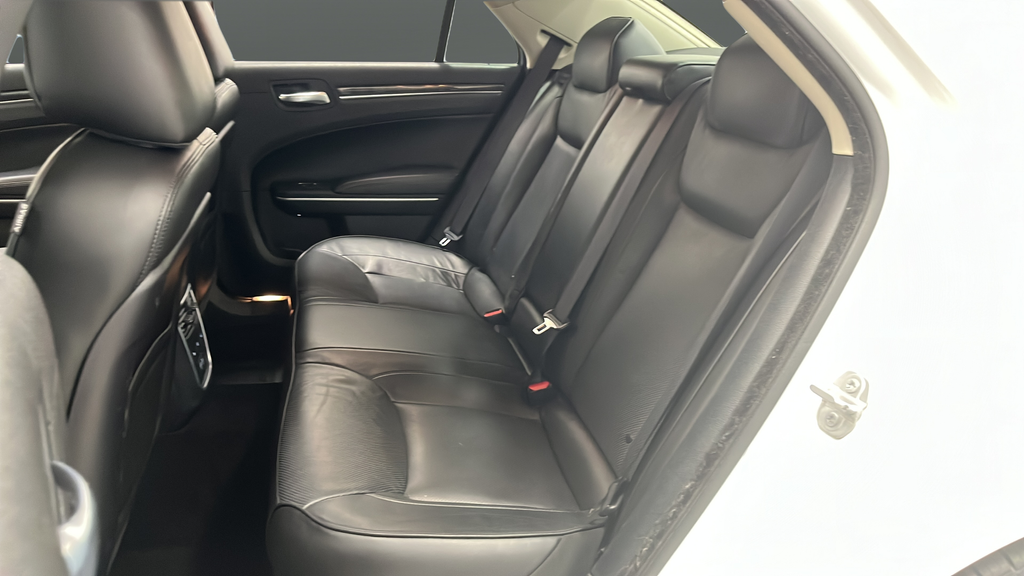 2022 Chrysler 300 Touring