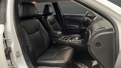 2022 Chrysler 300 Touring