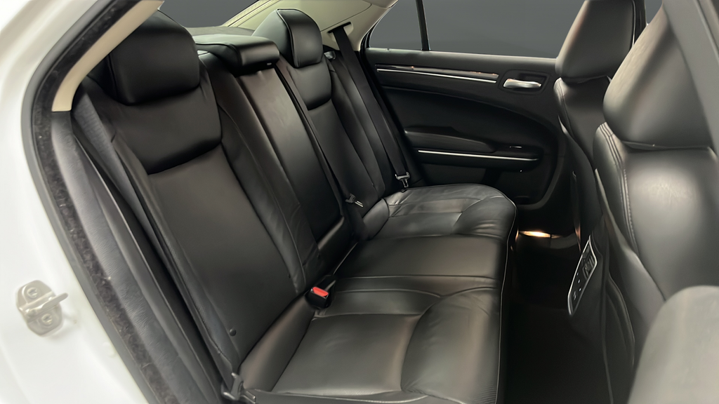 2022 Chrysler 300 Touring