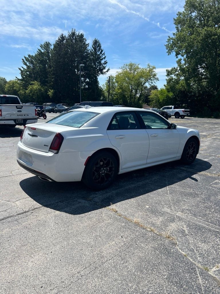 2022 Chrysler 300 Touring