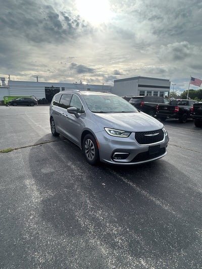 2021 Chrysler Pacifica Hybrid Touring L