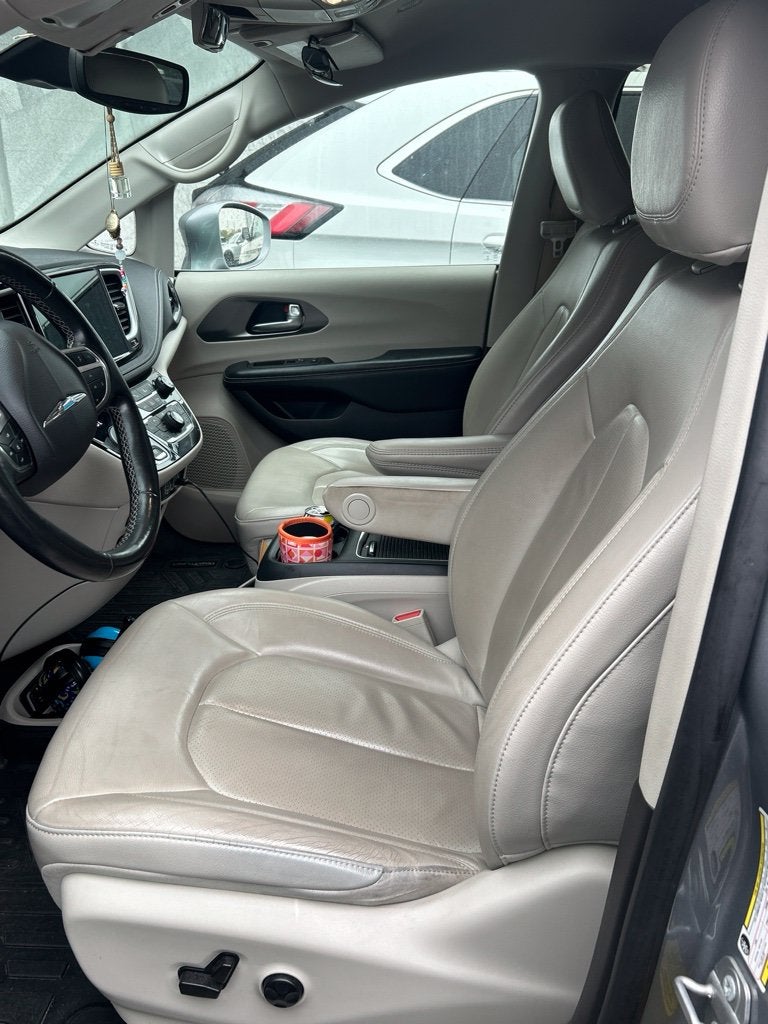 2021 Chrysler Pacifica Hybrid Touring L