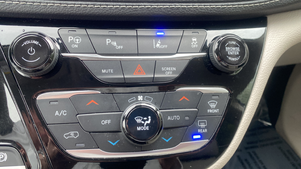 2021 Chrysler Pacifica Hybrid Touring L
