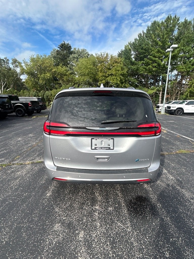 2021 Chrysler Pacifica Hybrid Touring L