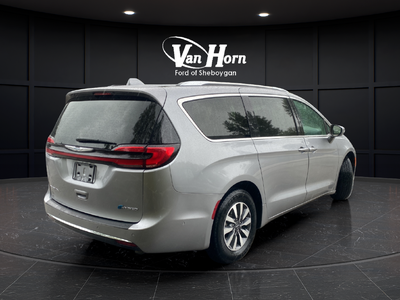 2021 Chrysler Pacifica Hybrid Touring L