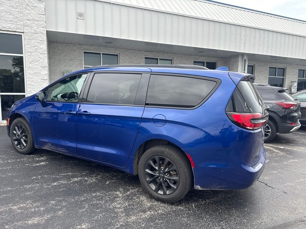 2021 Chrysler Pacifica Touring L