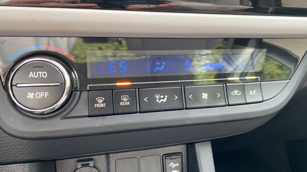 2014 Toyota Corolla LE Plus