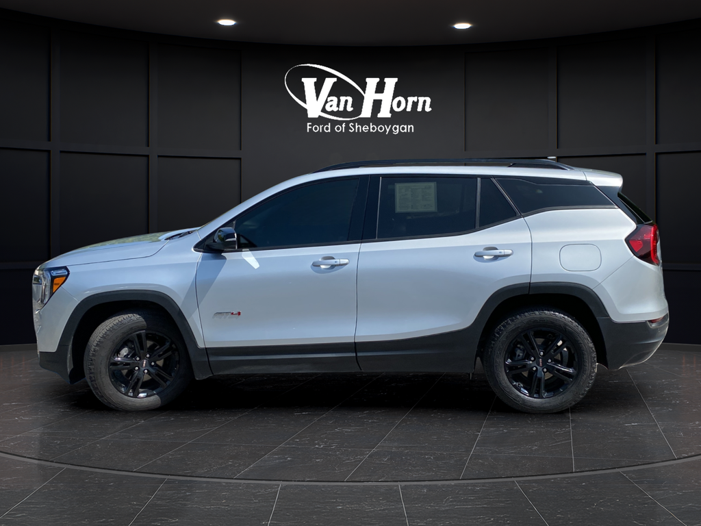 2022 GMC Terrain AT4