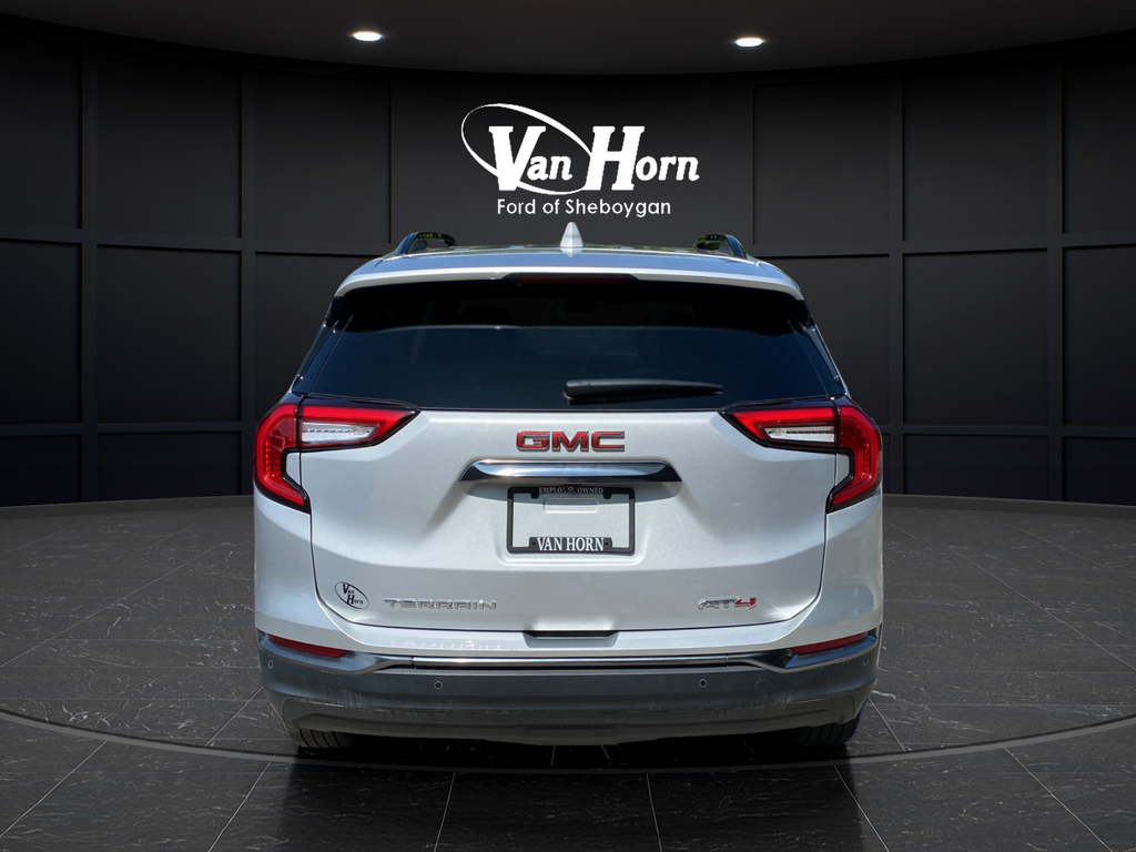 2022 GMC Terrain AT4