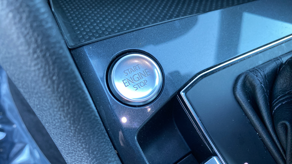 2019 Volkswagen Tiguan 2.0T SEL Premium R-Line 4Motion