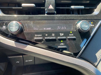 2022 Toyota Camry LE