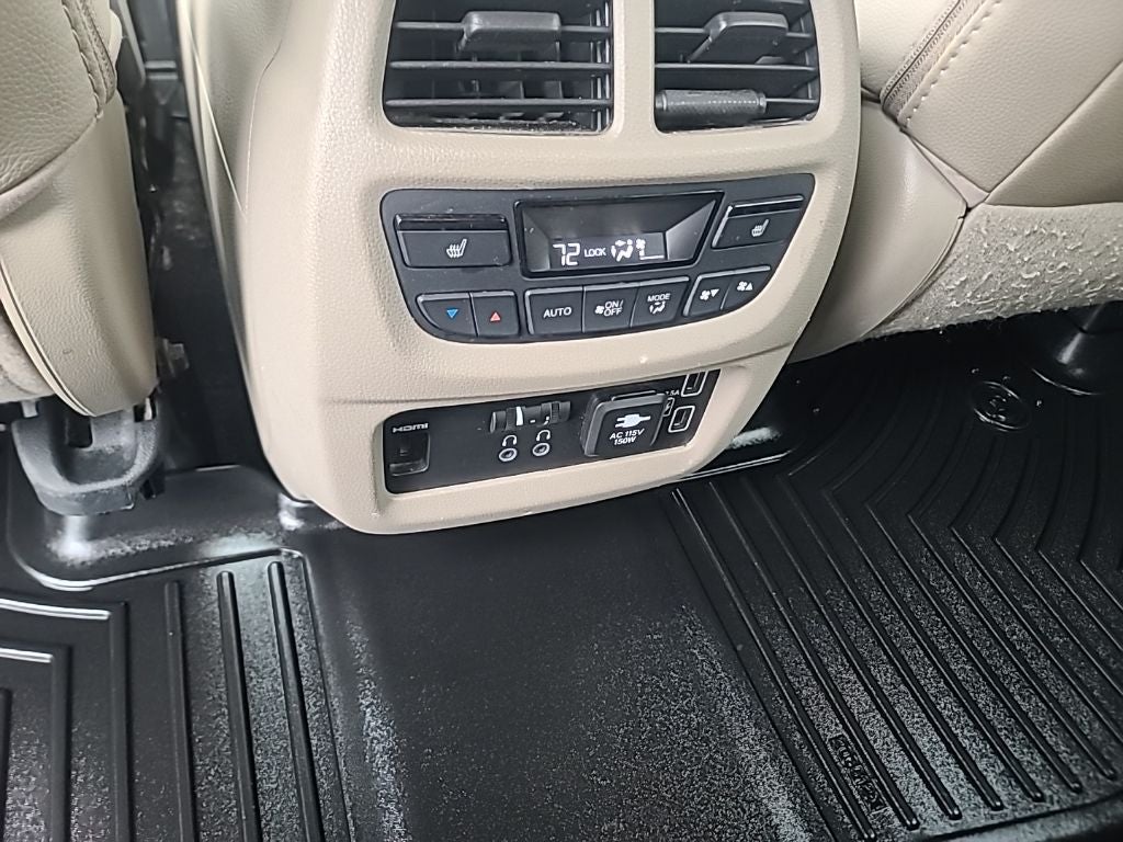 2022 Honda Pilot Touring 7 Passenger