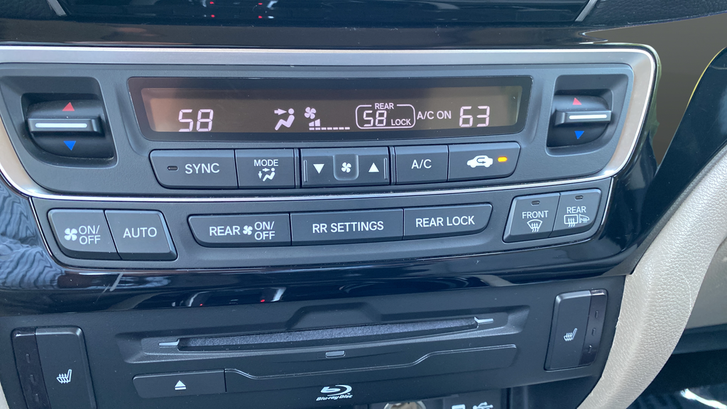 2022 Honda Pilot Touring 7 Passenger
