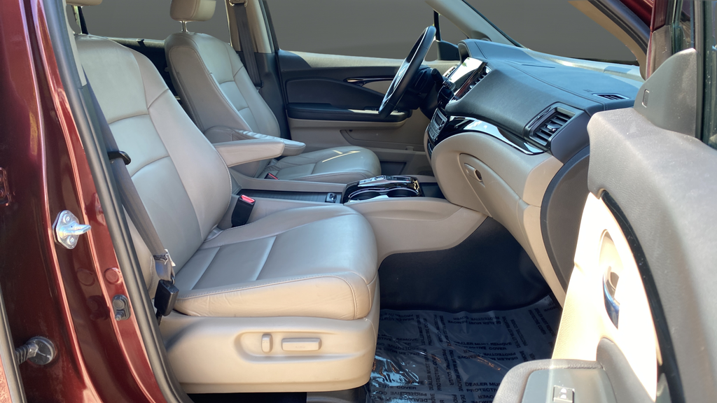 2022 Honda Pilot Touring 7 Passenger