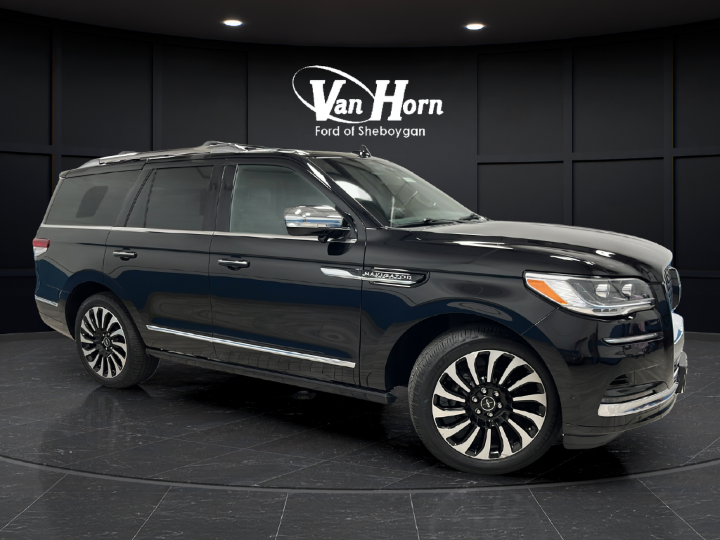 2022 Lincoln Navigator Black Label