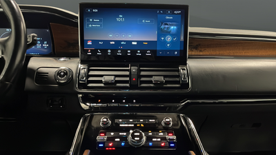 2022 Lincoln Navigator Black Label