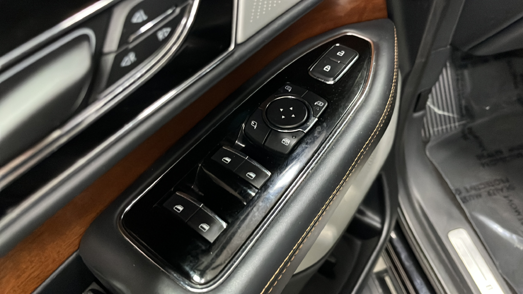 2022 Lincoln Navigator Black Label